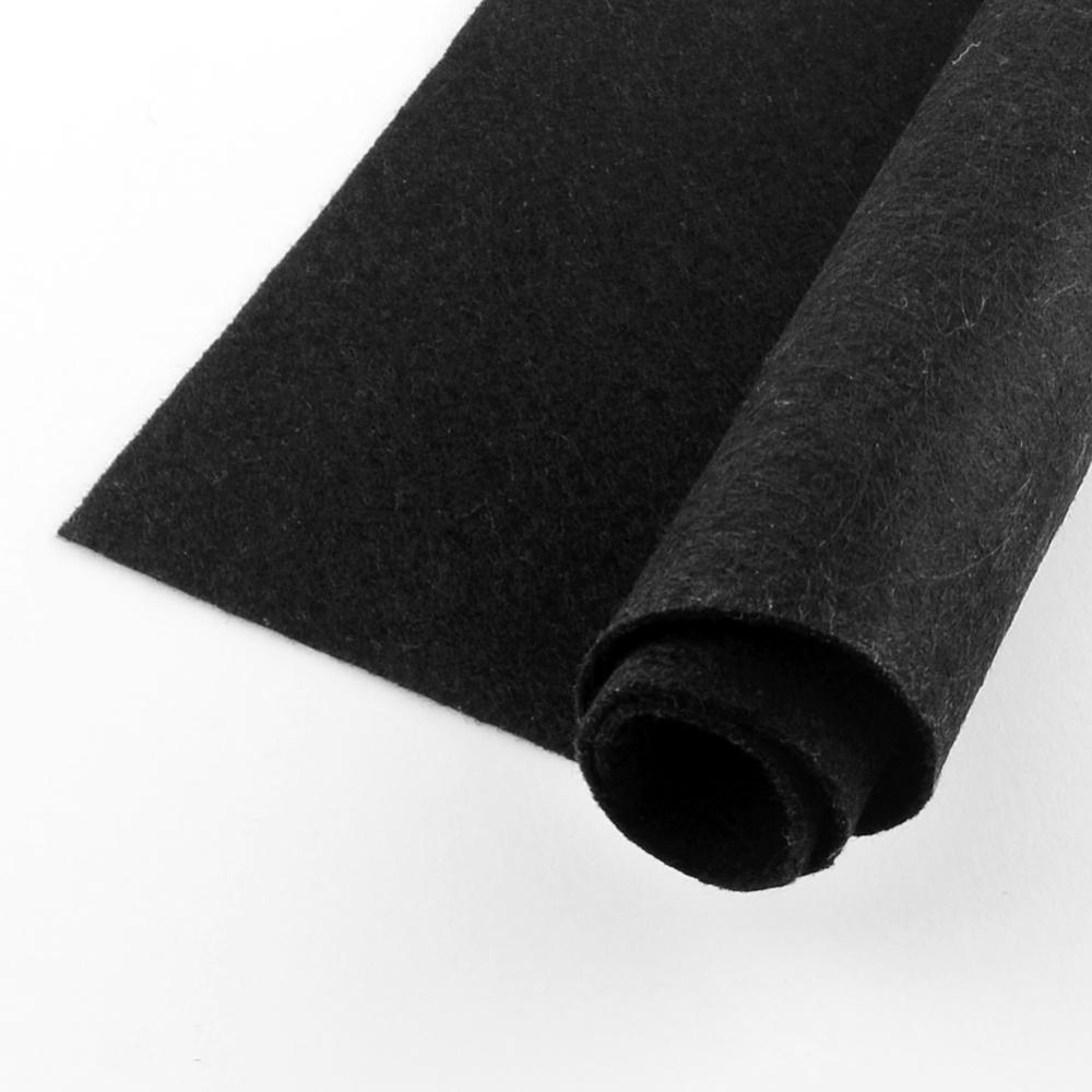 Poliesterio   filcas juodas 30x30cm 1mm storio