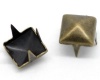 Dekoratyvinės kniedės piramidės 7mm ant. žalvario sp. <b>10vnt</b>