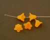 Akrilinė gėlytė „Varpelis“ t. oranžinis matinis 14x10mm <b>5vnt</b>